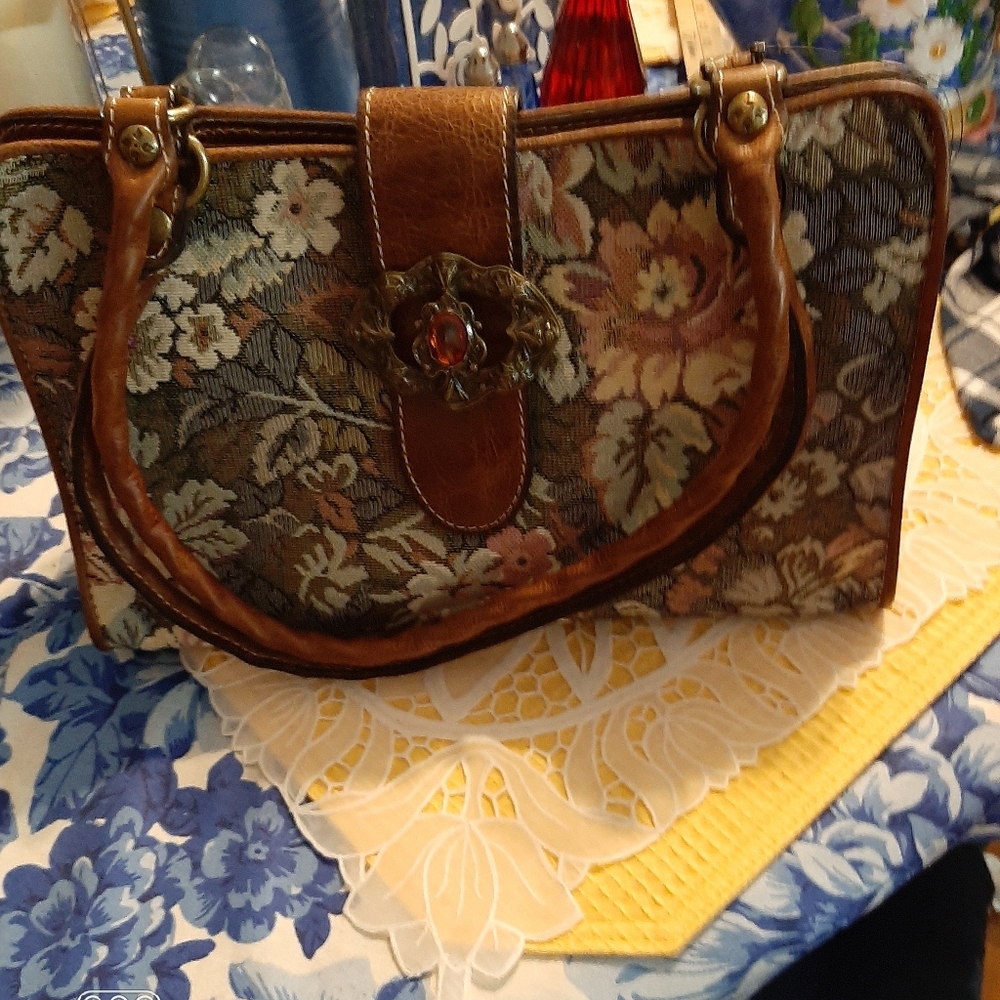 Patricia Nash Riemzo gorgeous bag